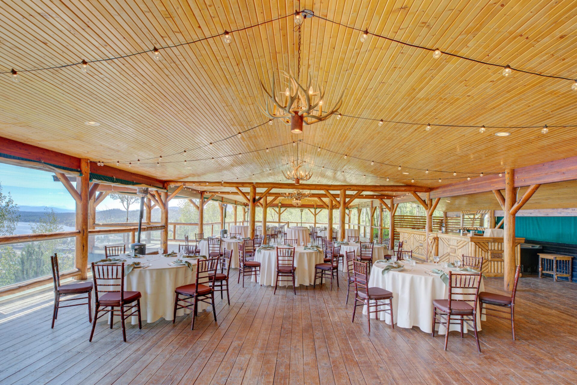 Celebrate Al Fresco Mountain Style at The Pavilion