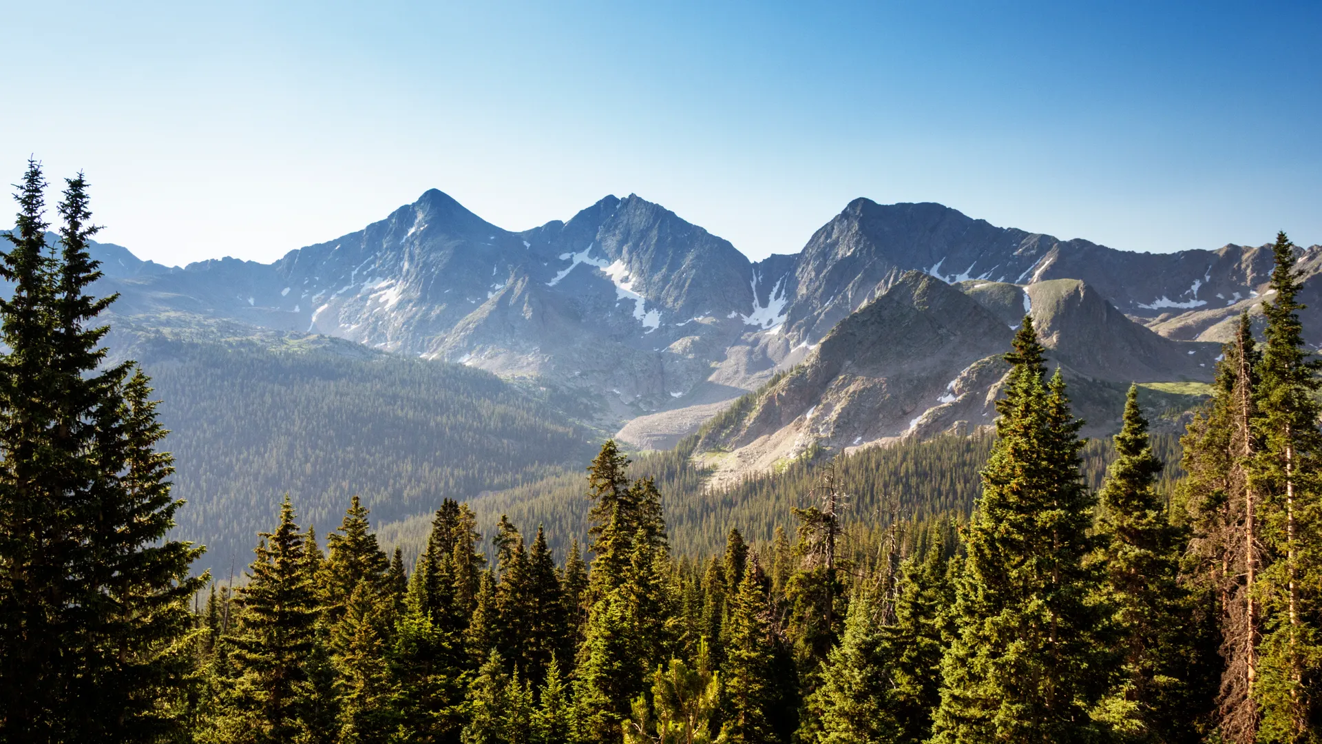 Grand Lake Lodge Featured in Condé Nast Traveler’s “A Complete Guide to Rocky Mountain National Park”